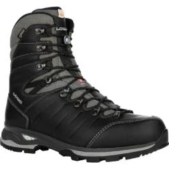 LOWA Yukon Ice II GTX Winter Shoe - Black -Lowa Boutique lowa yukon ice ii gtx winter shoe black 5 1346512